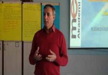 Mehmet Sesli İlköğretim Okulu Velilerine Konferans